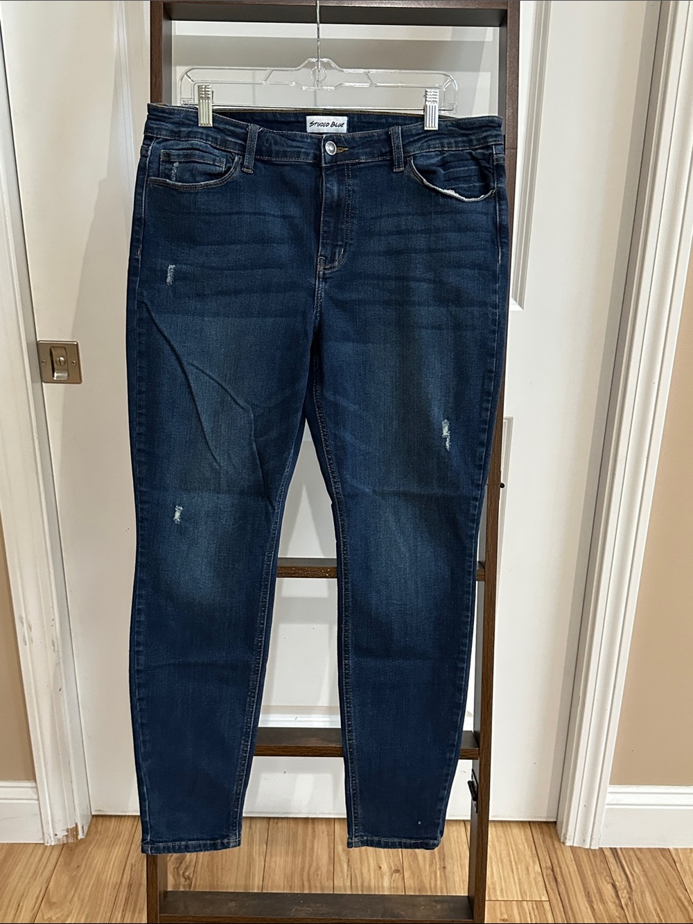 Studio Blue Dark Blue Skinny Jeans with Subtle Distressing